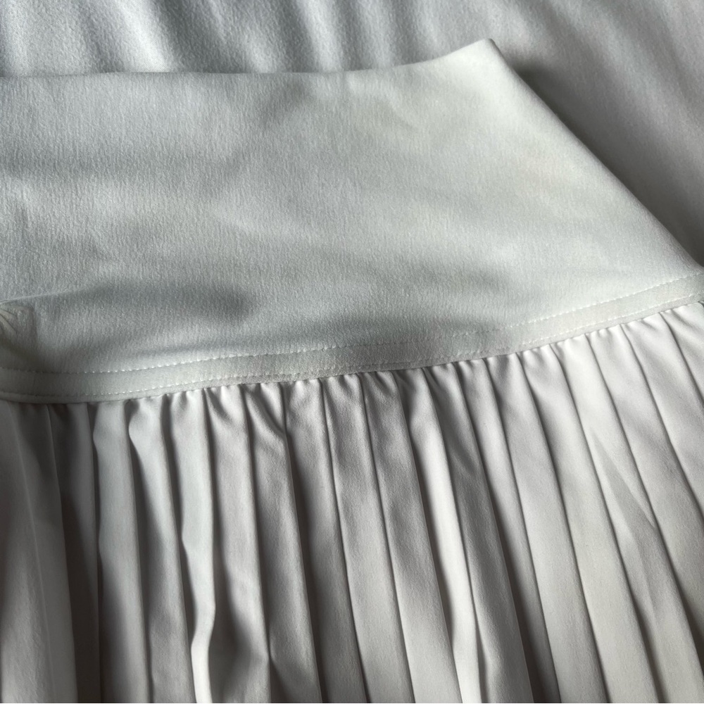 OFFLINE By Aerie Your Serve Pleated Skort in White - Picture 9 of 9